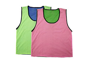 Custom-reversible-mesh-training-bibs